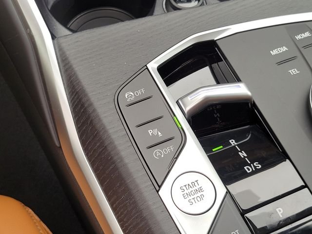 New 2026 White BMW 330i xDrive image 27
