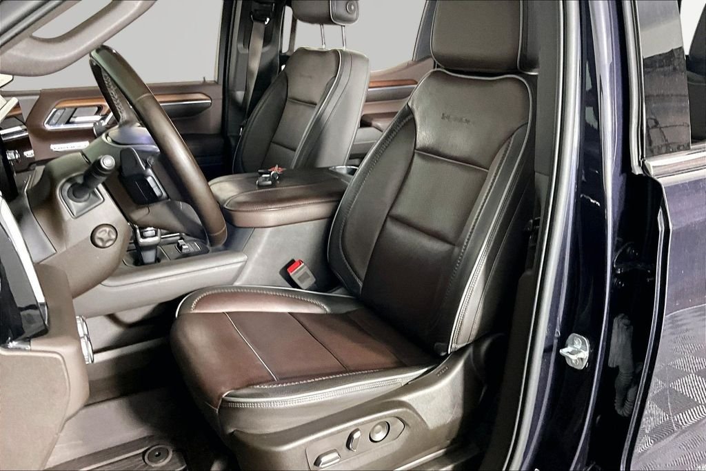 Used 2023 Silver GMC Denali image 19