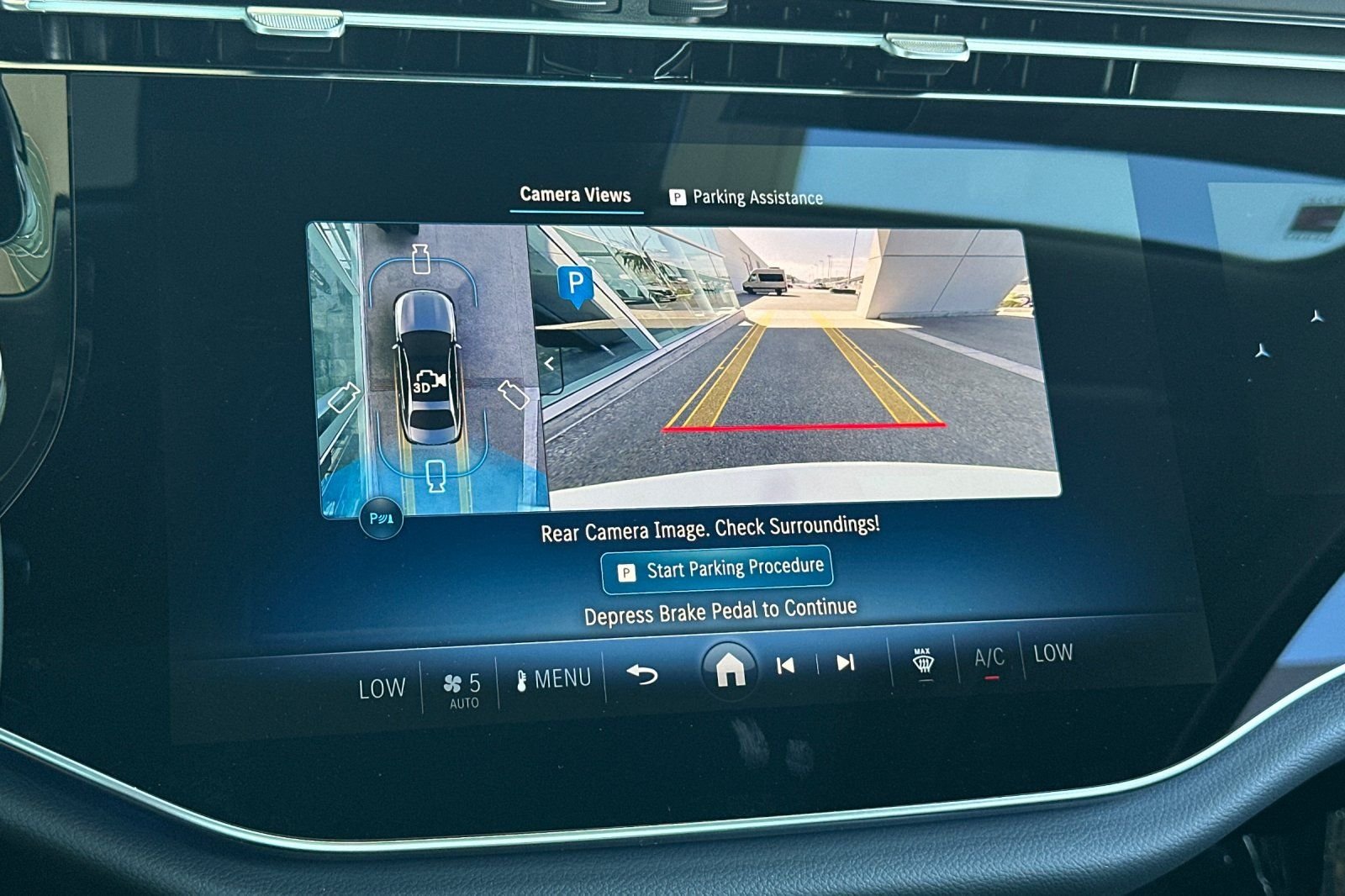 2026 Mercedes-Benz E-Class E350 - Photo 17