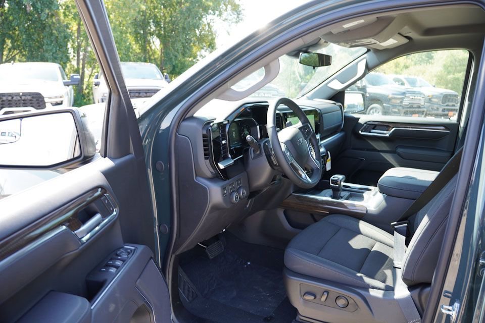 2026 Chevrolet Silverado 1500 LT Trail Boss - Photo 10