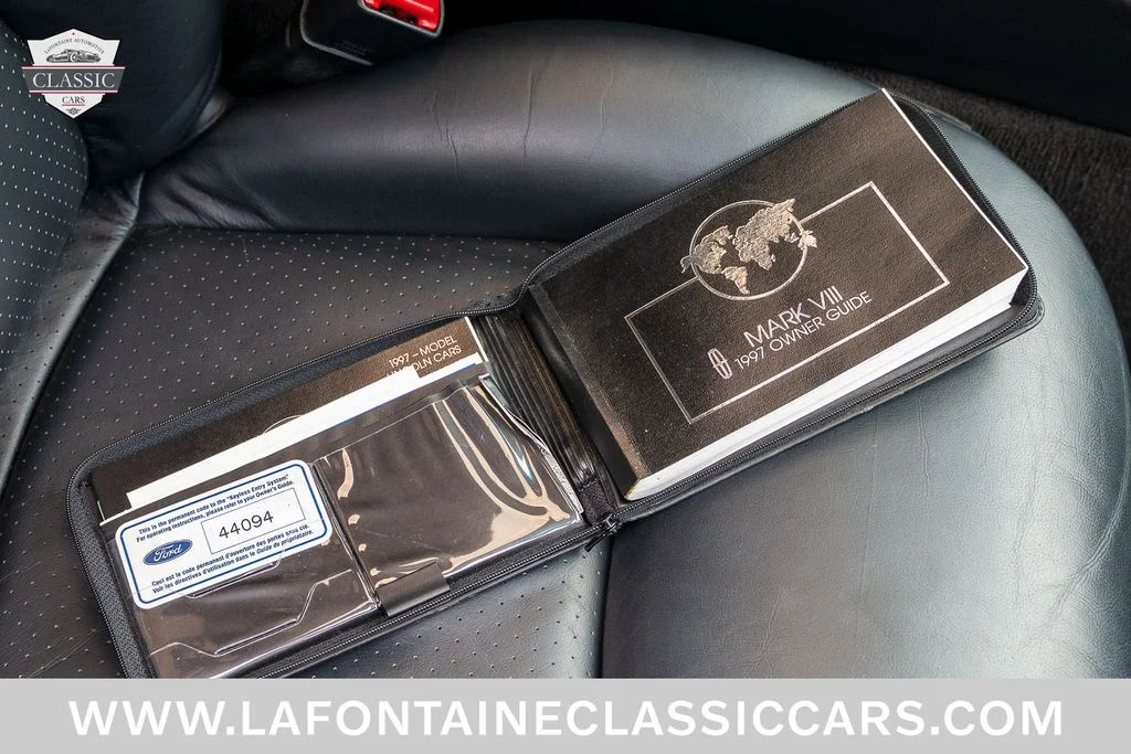 Used 1997  Lincoln LSC image 8