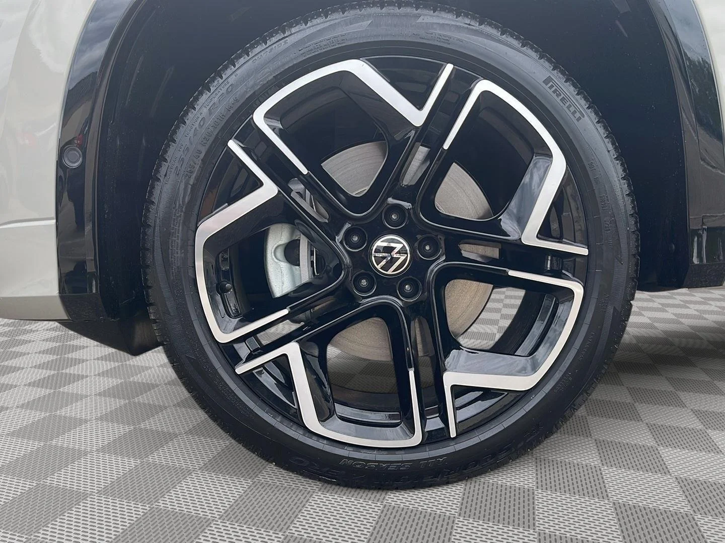 New 2026 Sandstone Volkswagen SEL R-Line Turbo image 10