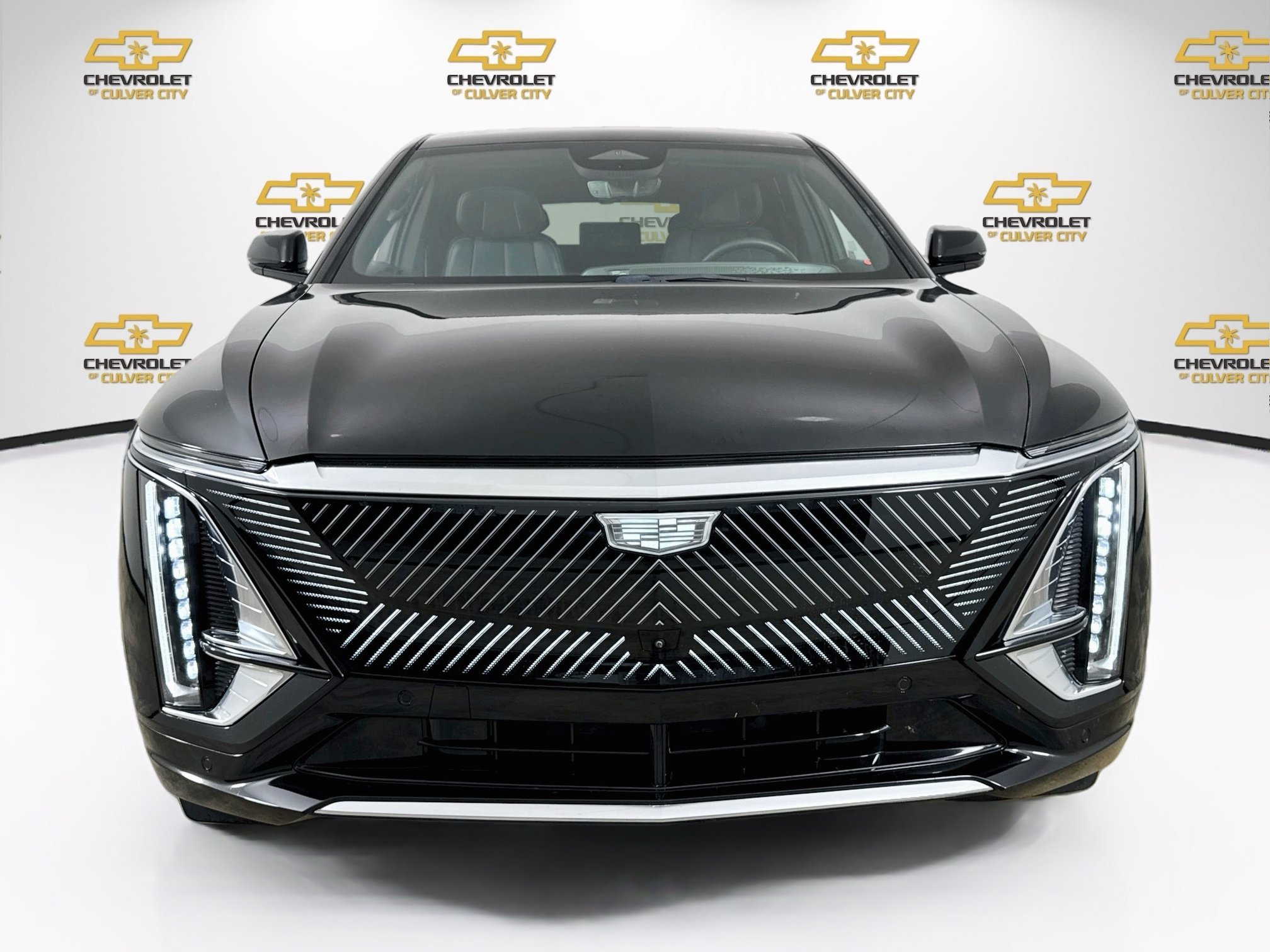Used 2023 Cadillac LYRIQ Luxury with VIN 1GYKPMRK1PZ002405 for sale in Culver City, CA