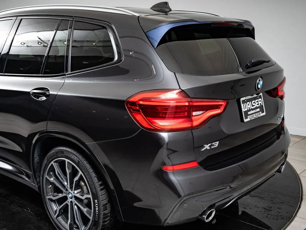 Used 2019 Dark Graphite Metallic BMW xDrive30i image 19