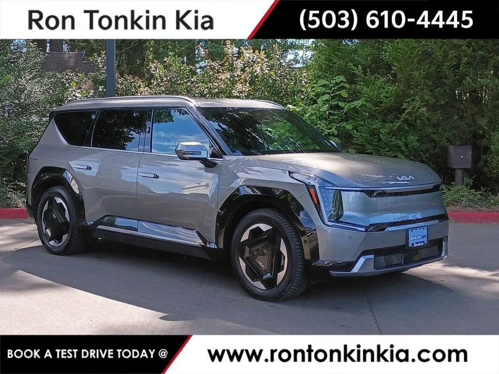 2024 Kia EV9 Land AWD's photo