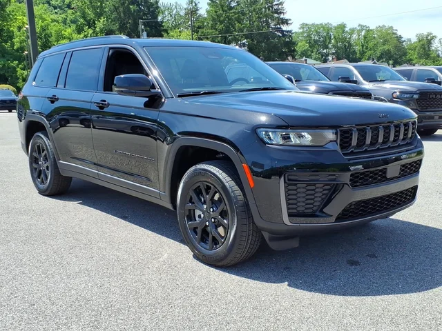 2026 Jeep Grand Cherokee L Laredo