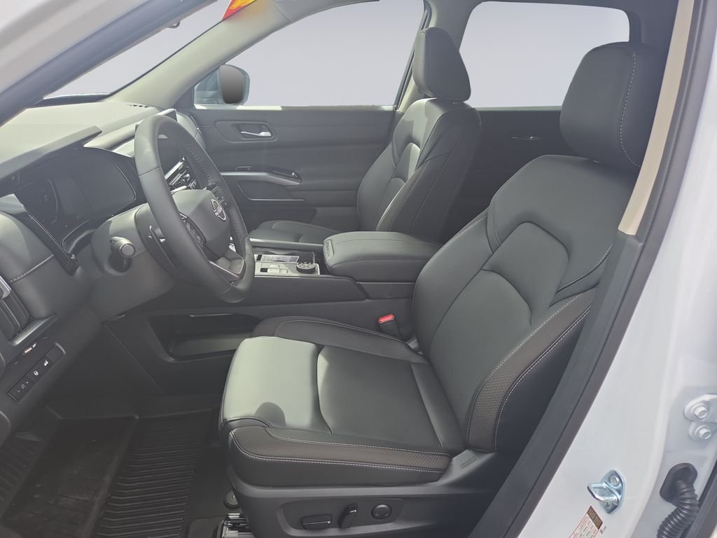 2026 Nissan Pathfinder SL - Photo 15