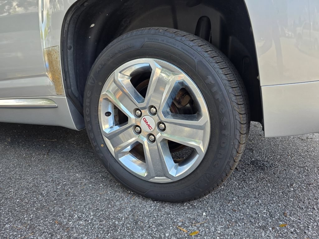 Used 2013 Quicksilver Metallic GMC Denali image 31