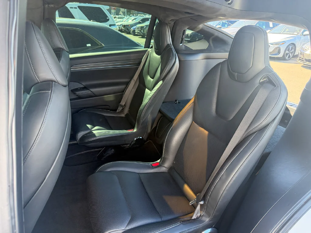 Used 2022 White Tesla Plaid image 20