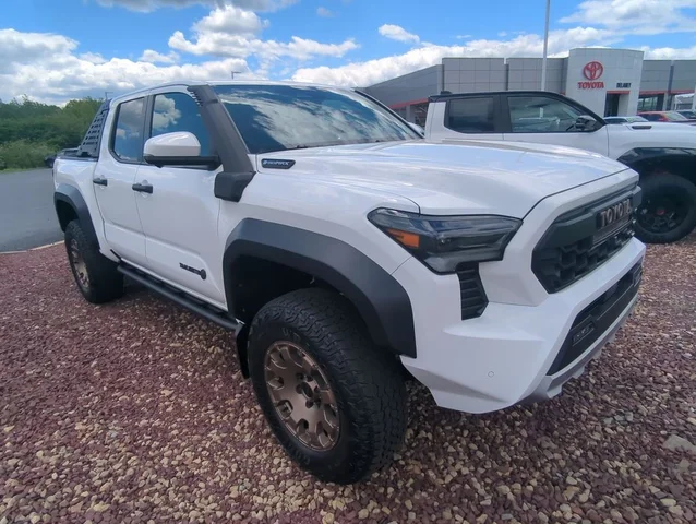 2026 Toyota Tacoma Hybrid Trailhunter