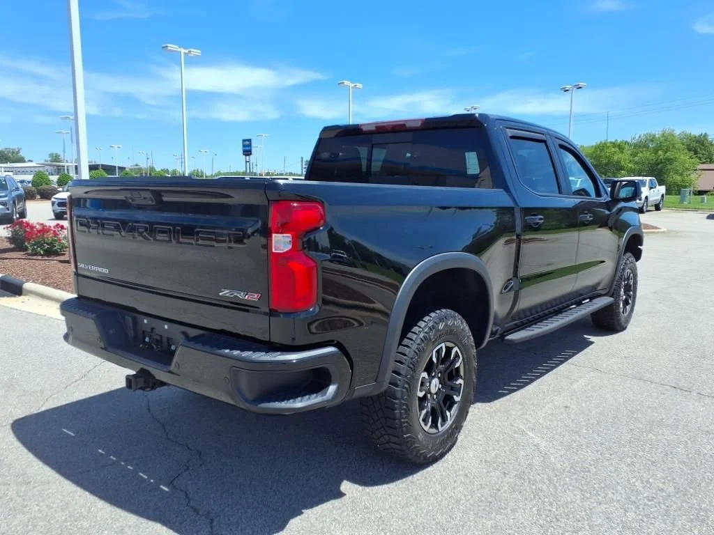 Used 2023 Black Chevrolet ZR2 image 3