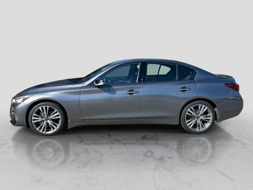 Used 2023 Gray INFINITI SENSORY image 2