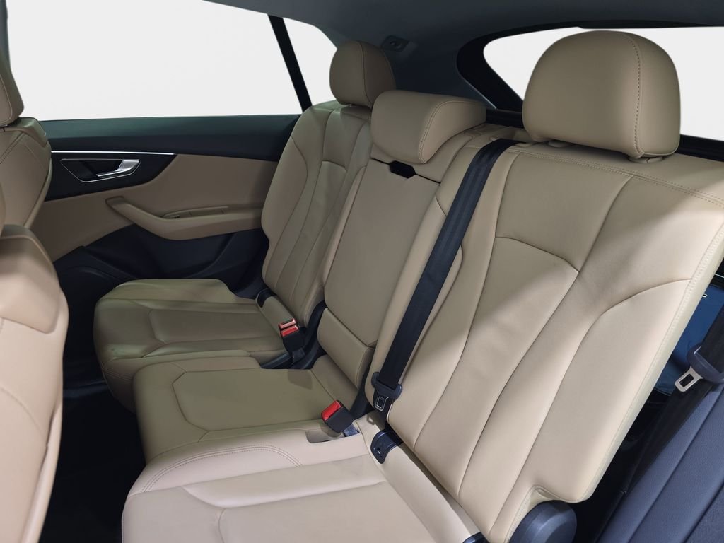 Used 2023 Silver Audi 55 Premium image 17
