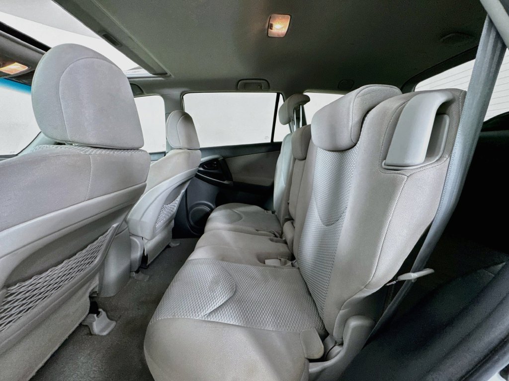 Used 2011 Classic Silver Metallic Toyota Base image 28