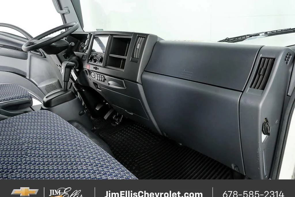 New 2025 Arc White Chevrolet NA image 16