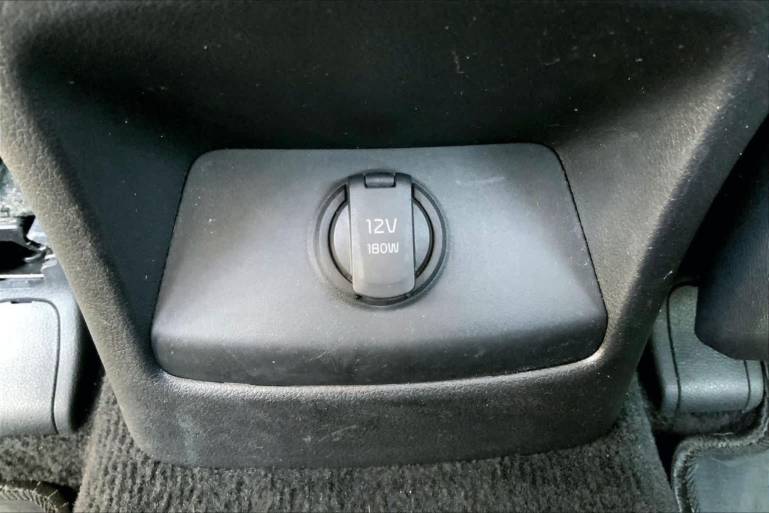 Used 2021 Snow White Pearl Kia LX image 29