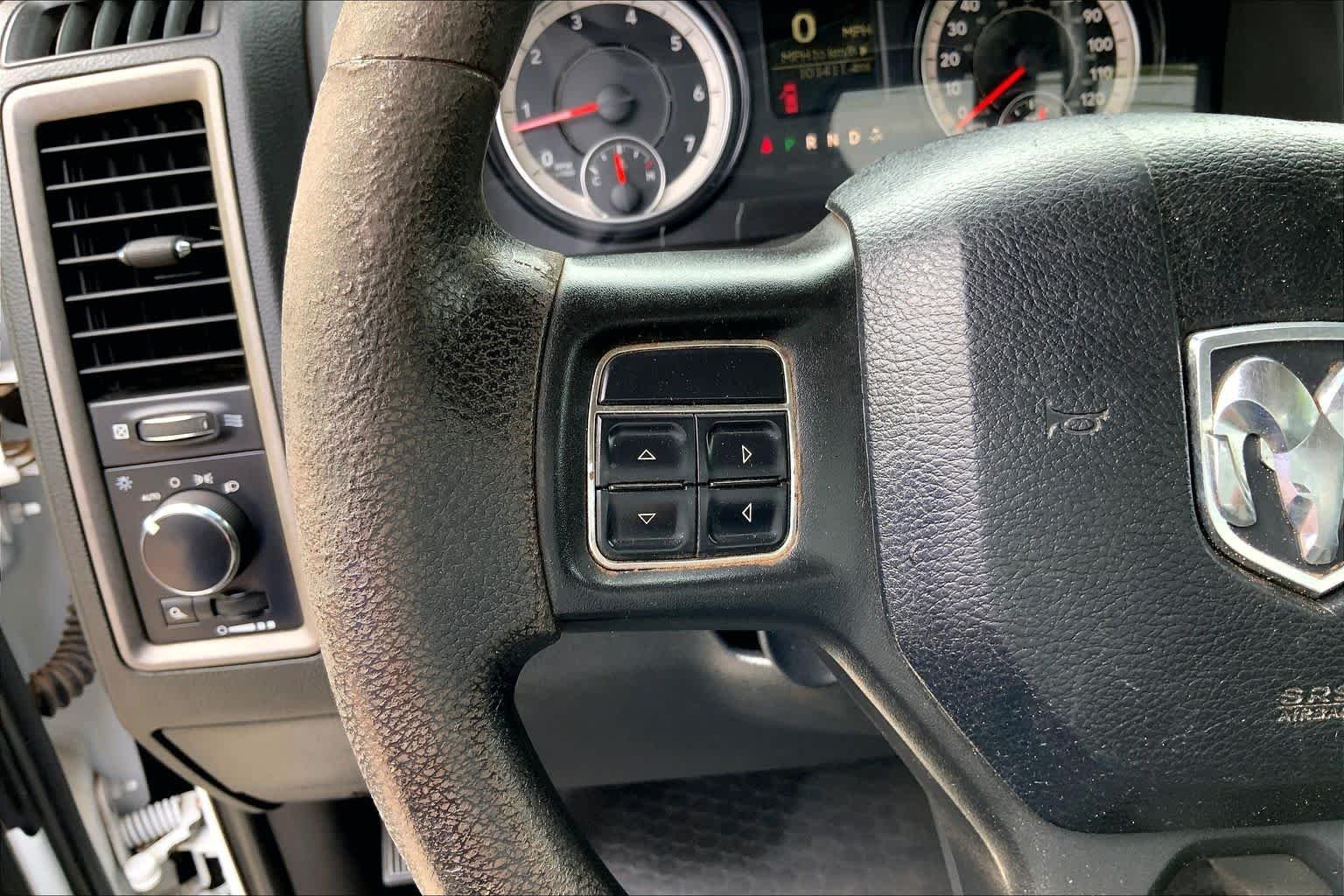 Used 2016 Bright White Clearcoat Ram Tradesman image 21