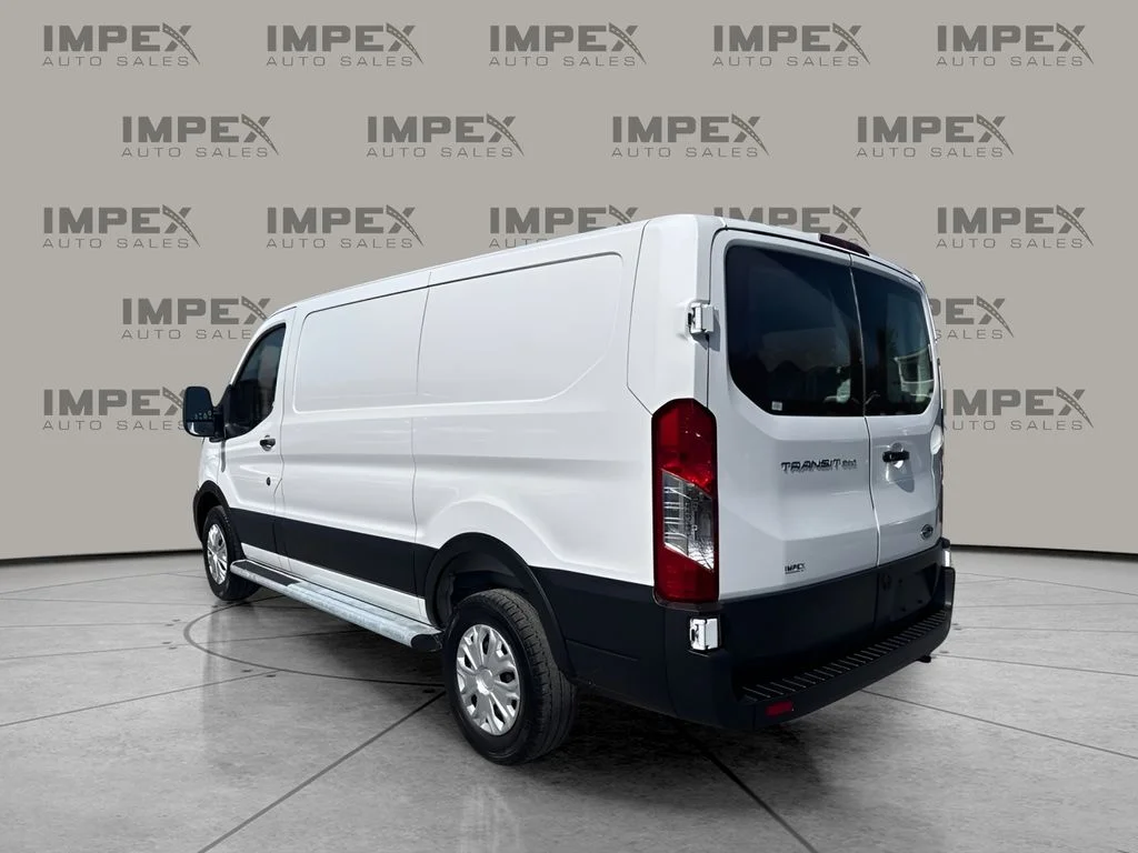Used 2025 White Ford Base image 3