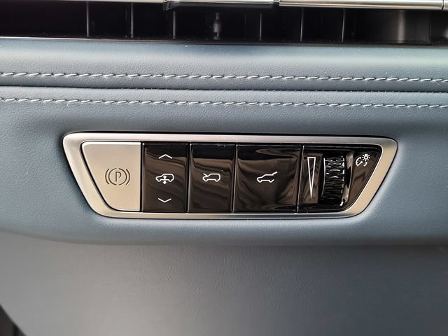 2025 Cadillac Escalade IQ Sport 2 - Photo 13