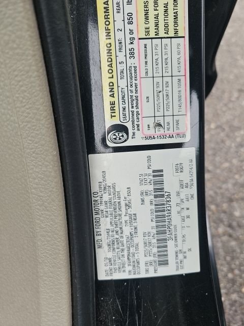 Used 2010 Black Ford SE image 18