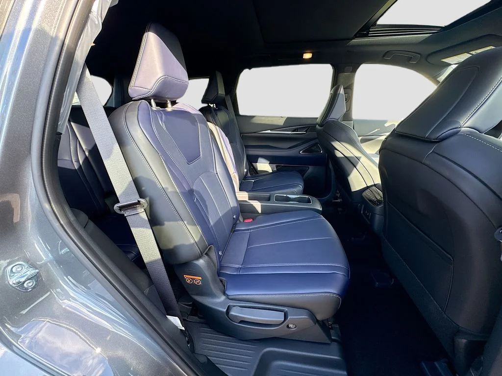 Certified Used 2026 Gray INFINITI SPORT image 31