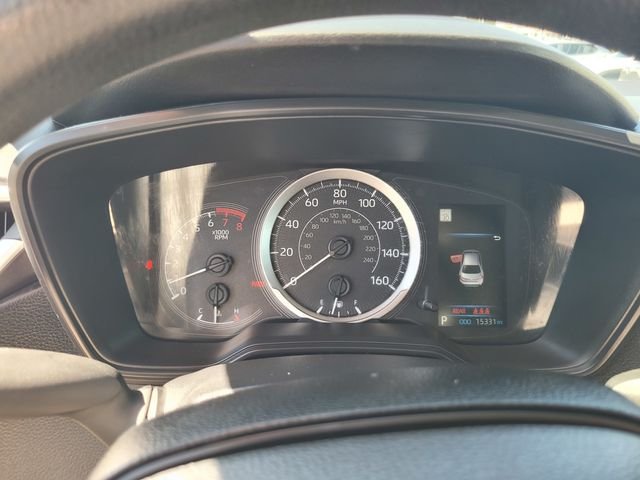 Used 2022 White Toyota LE image 29