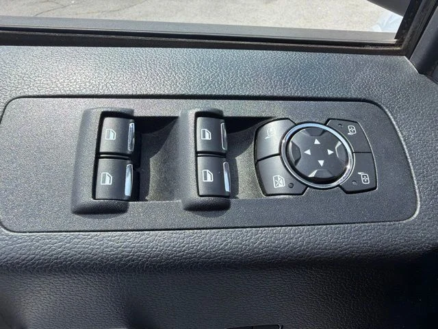 Used 2019 Silver Ford Lariat image 15