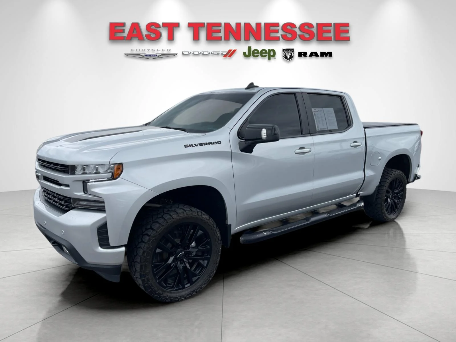 Used 2021 Silver Chevrolet RST image 7