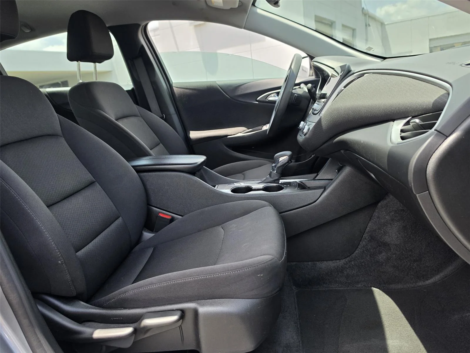 Used 2024 Sterling Gray Metallic Chevrolet LT image 28