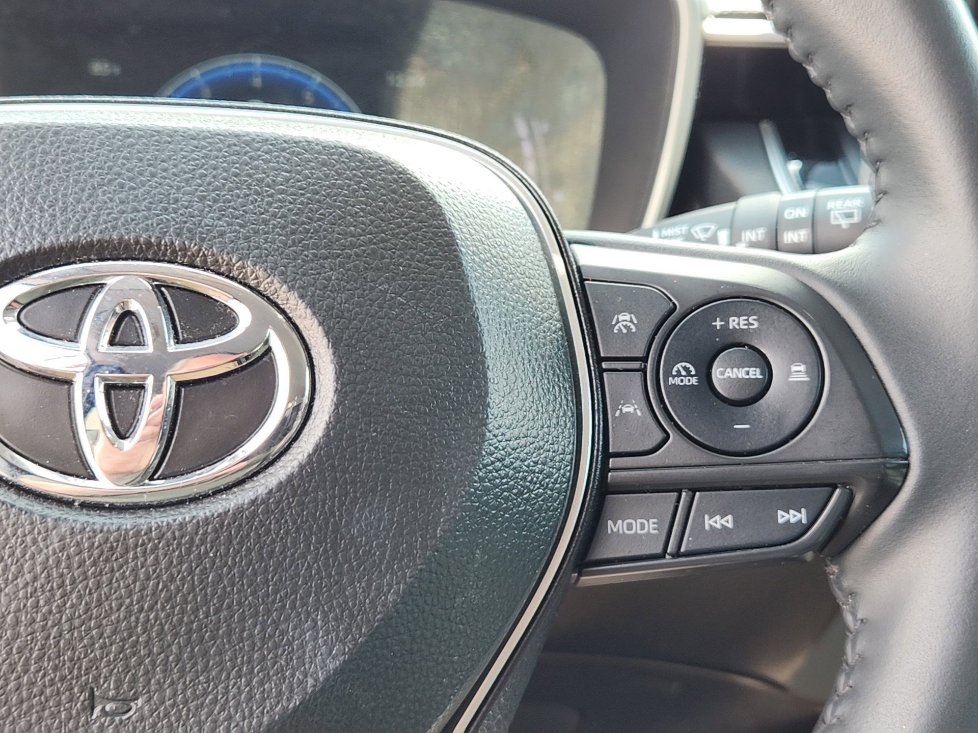 Used 2025 Celestite Toyota XLE image 18