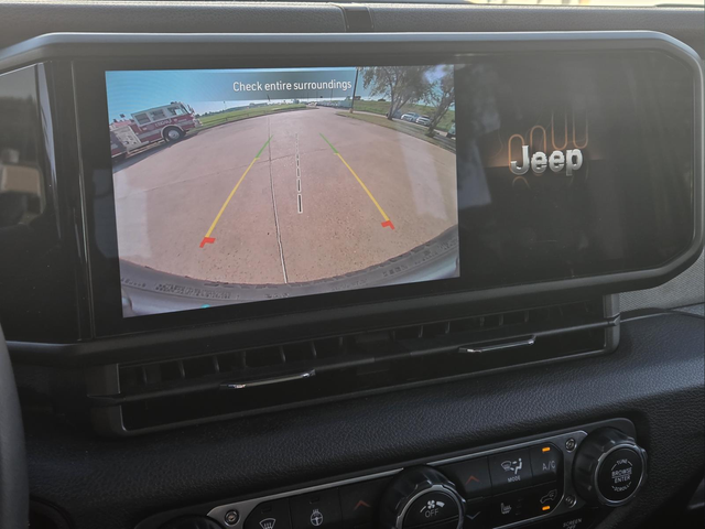 Used 2024 Gray Jeep Sport S image 17