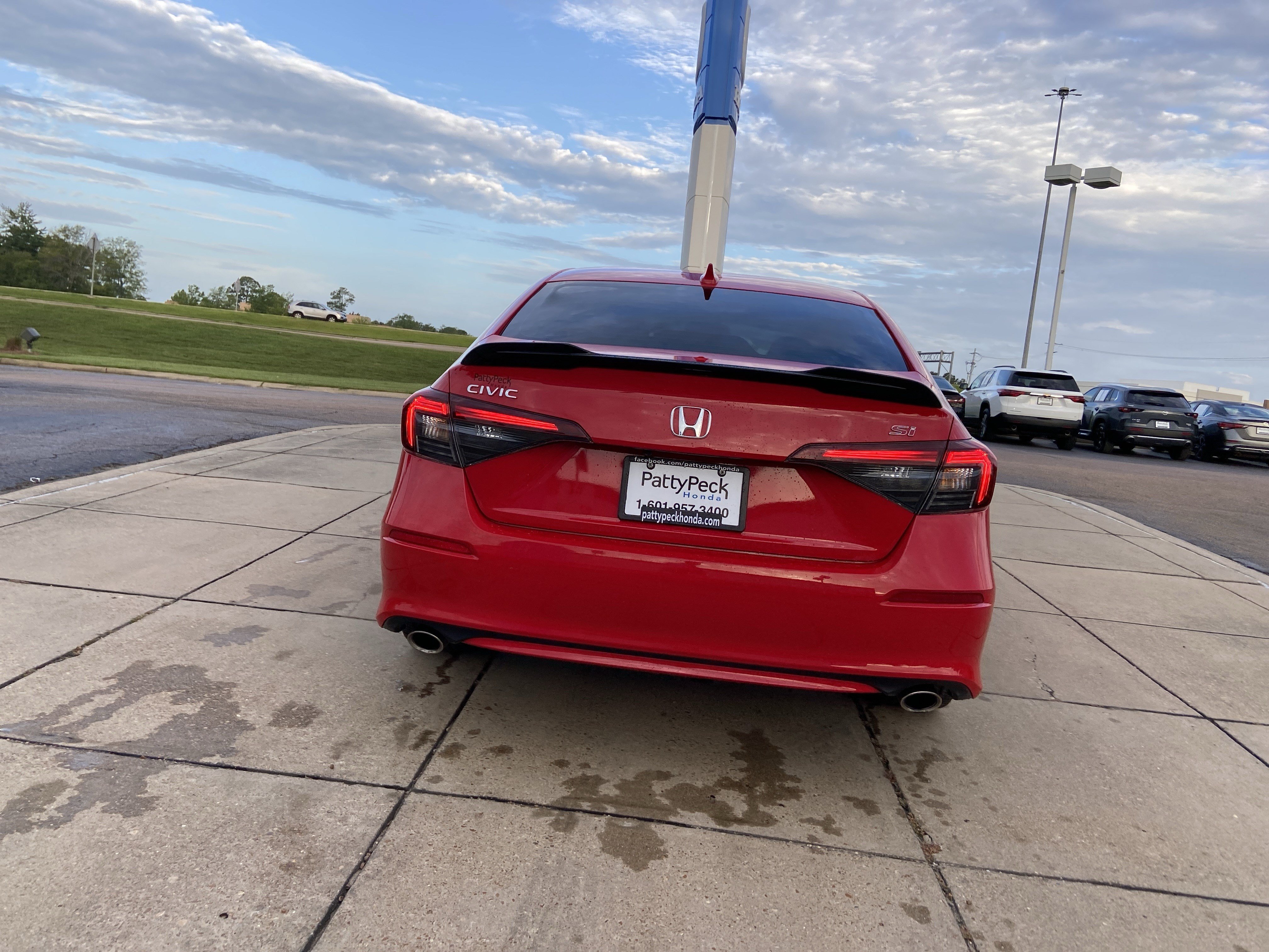 Used 2025 Rallye Red Honda  image 10