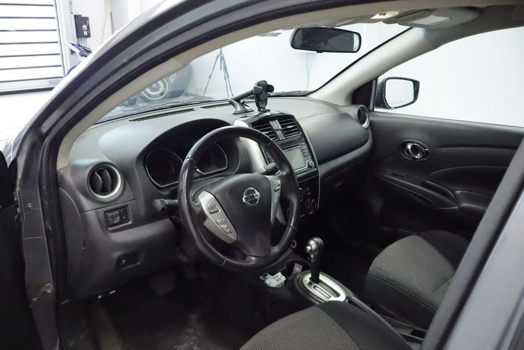 Used 2018 Gray Nissan 1.6 SV image 15