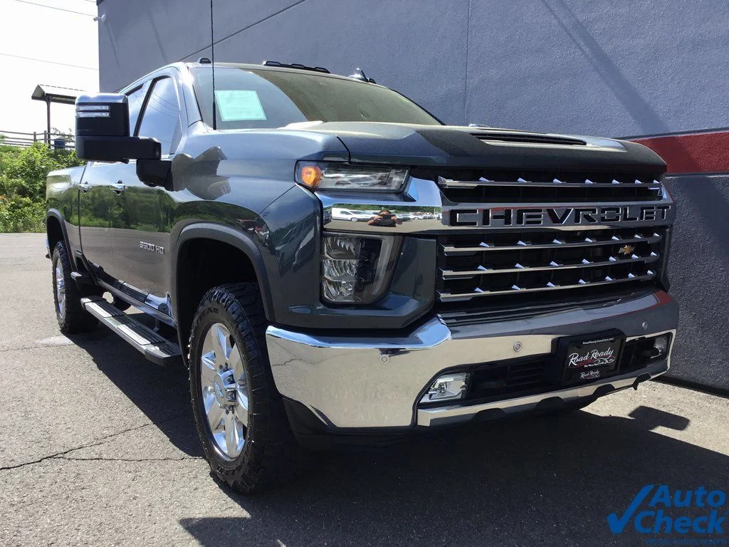 Used 2020 Gray Chevrolet LTZ image 3
