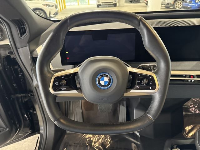 Certified Used 2024 Black Sapphire Metallic BMW xDrive50 image 21