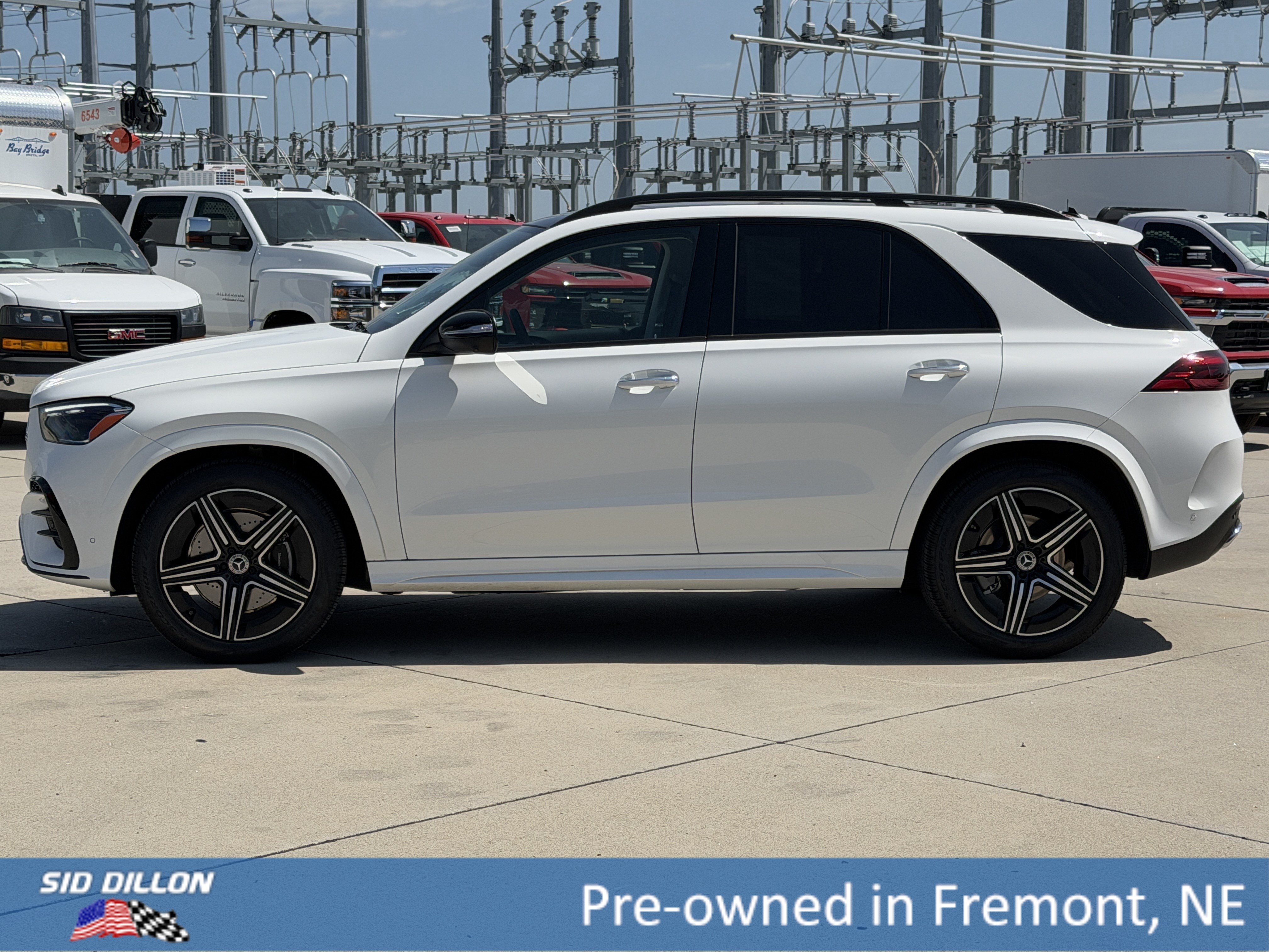 Used 2026 MANUFAKTUR Moonlight White Metallic Mercedes-Benz GLE 350 image 8
