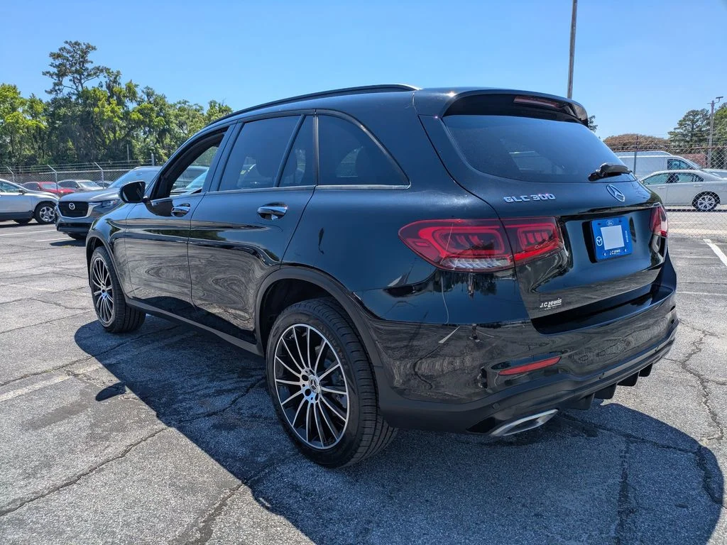 Used 2022  Mercedes-Benz GLC 300 image 6
