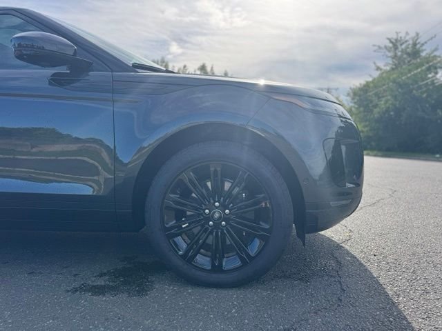 New 2026 Carpathian Grey Land Rover S image 9