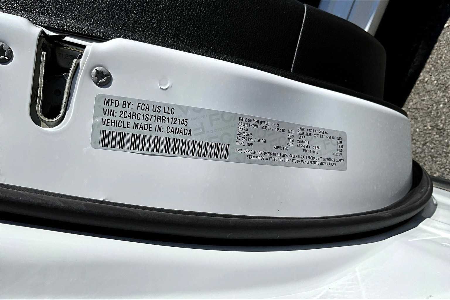 Used 2024 Bright White Clearcoat Chrysler Hybrid S Appearance Pkg image 36
