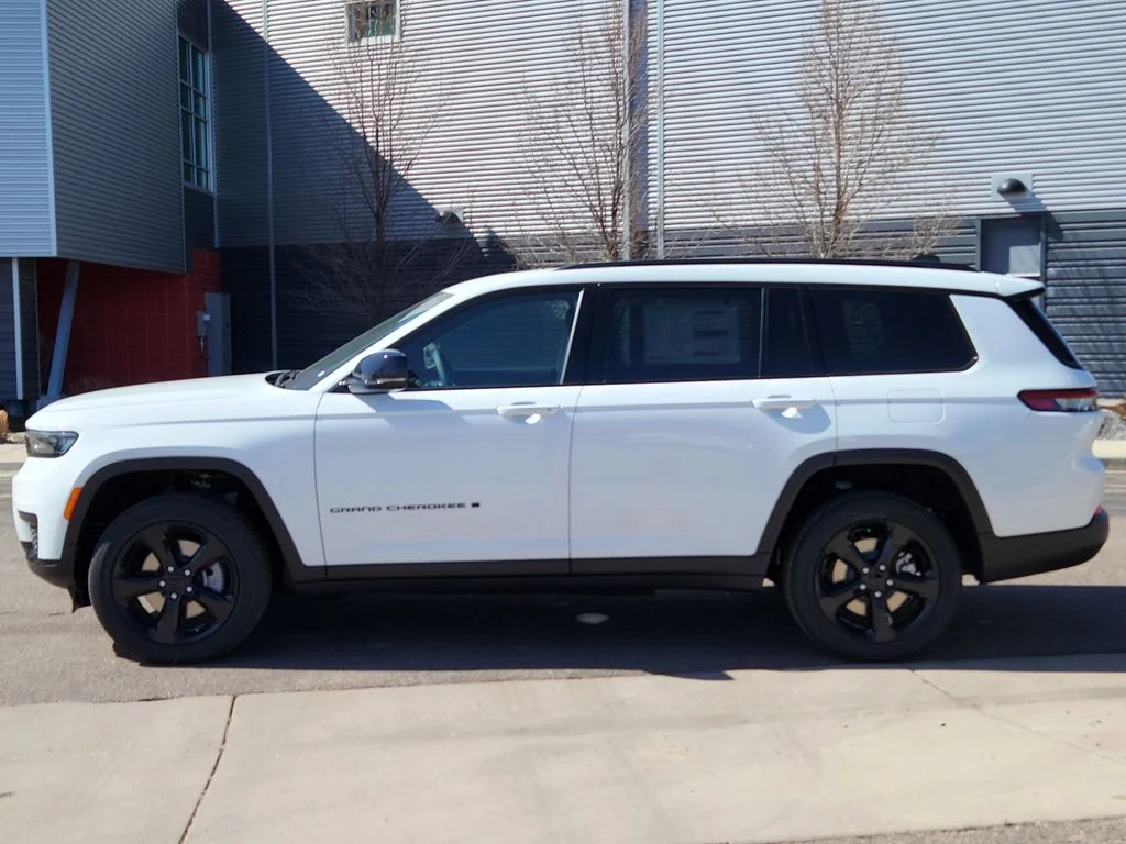 2025 Jeep Grand Cherokee L Altitude - Photo 8