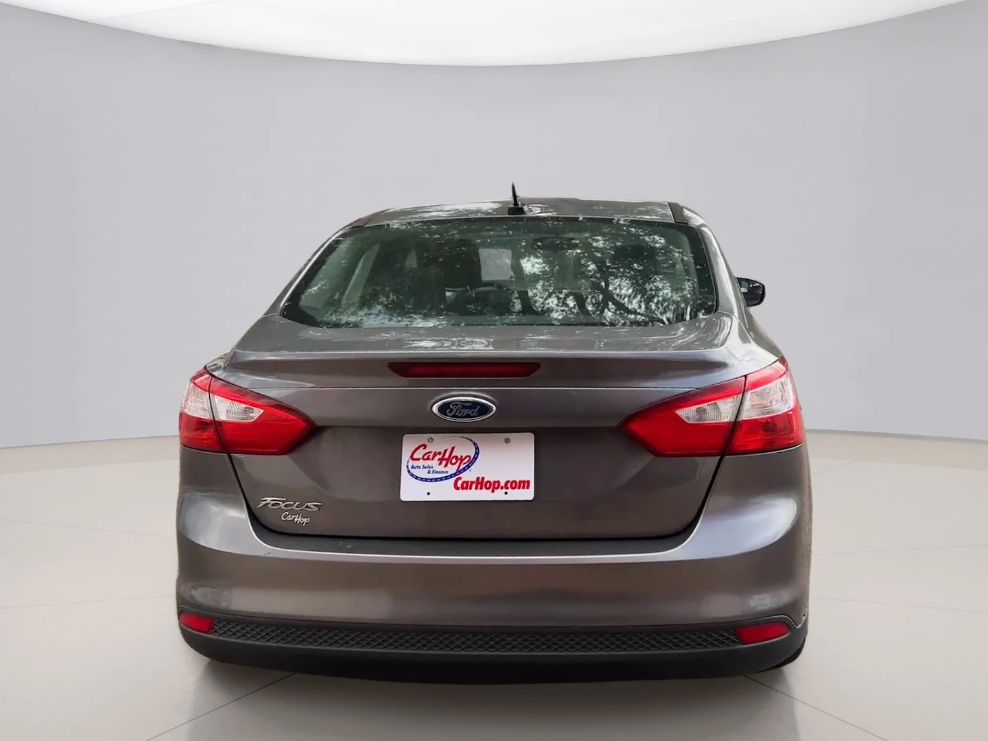 Used 2012 Gray Ford S image 4