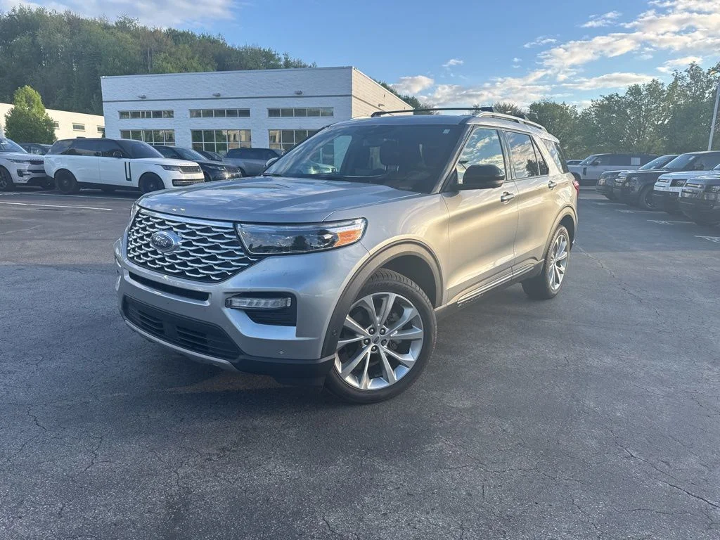 2021 Ford Explorer Platinum 4WD's photo