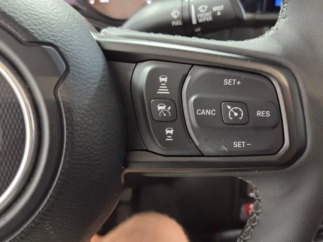 Used 2025 White Jeep Rubicon image 24