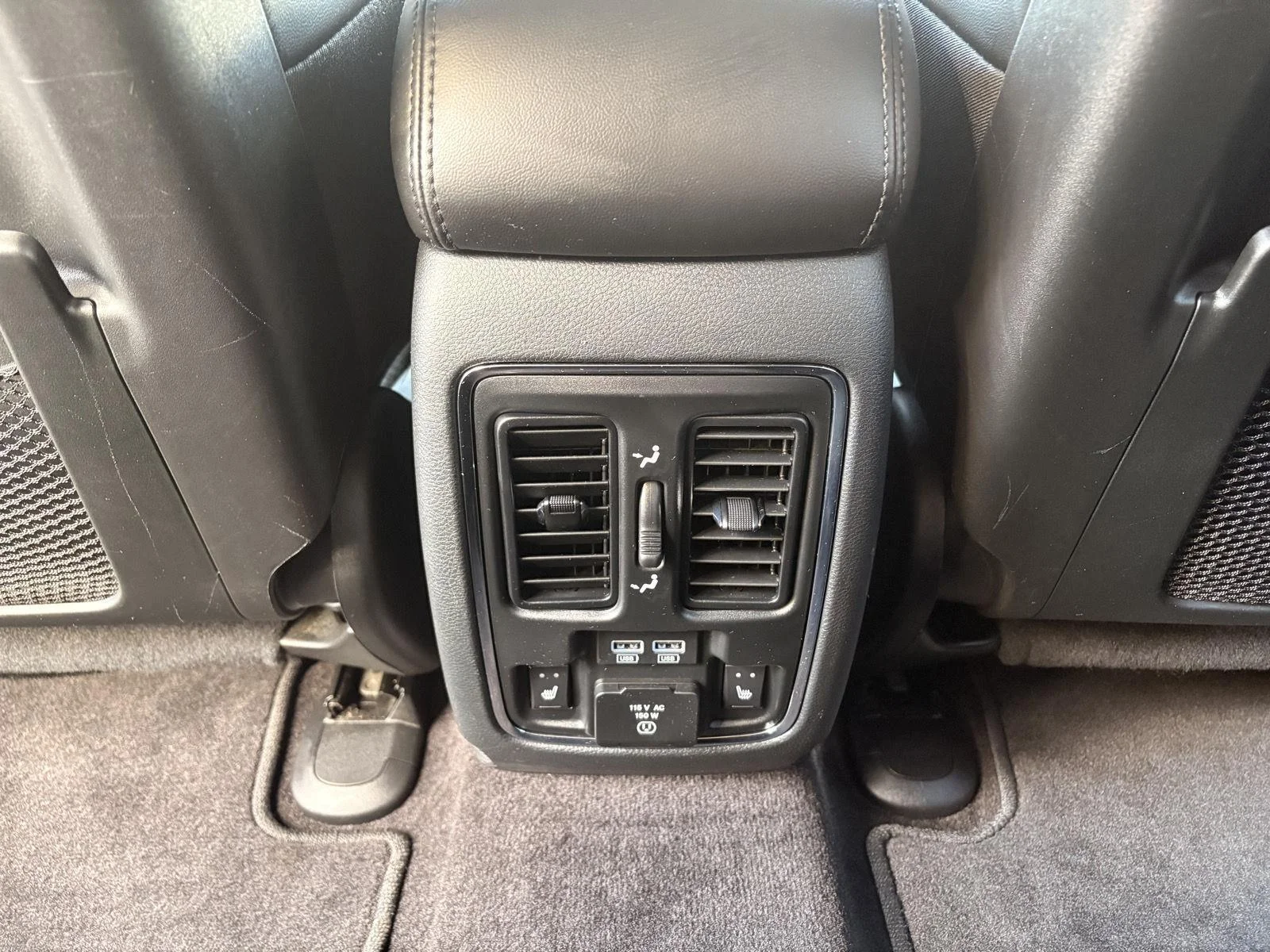 Used 2018 Velvet Red Pearlcoat Jeep Limited image 10