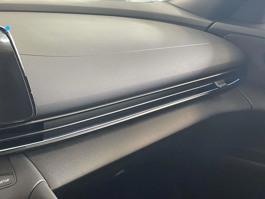 New 2026 White Hyundai Base image 33