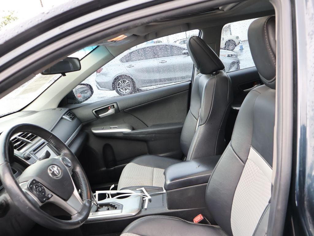 Used 2014 Gray Toyota SE Sport image 11
