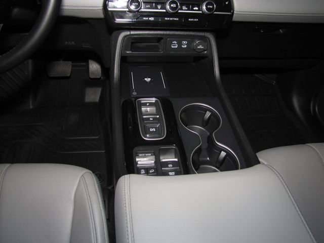 Certified Used 2025 Platinum White Pearl Honda EX-L image 14