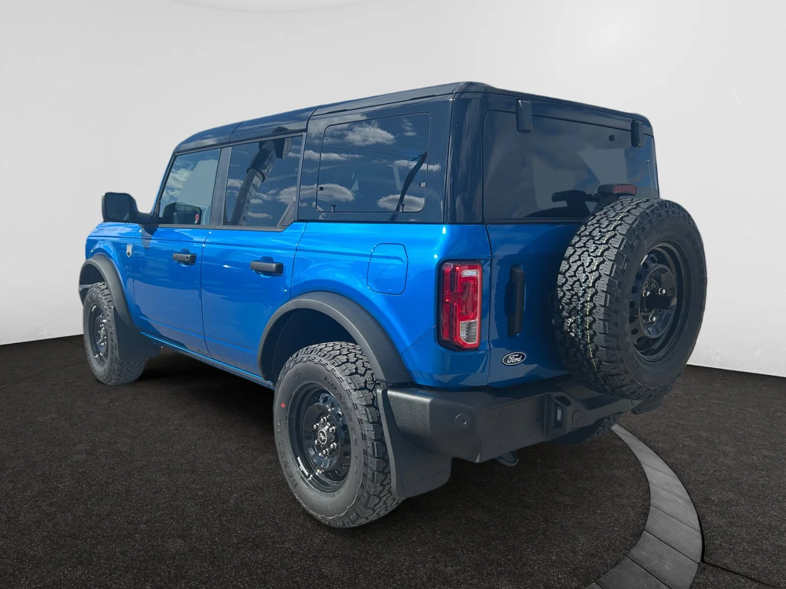New 2026 Velocity Blue Metallic Ford Big Bend image 3