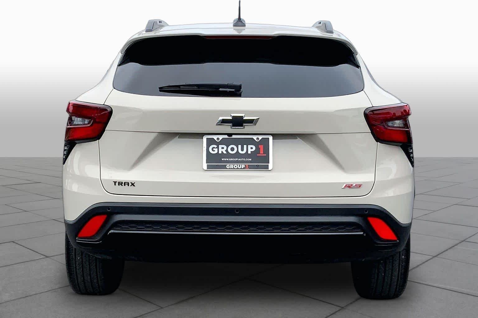 Used 2026 White Sands Chevrolet 2RS image 5