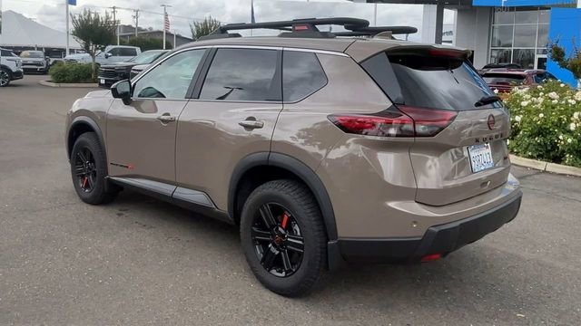 Used 2025 Tan Nissan Rock Creek image 5